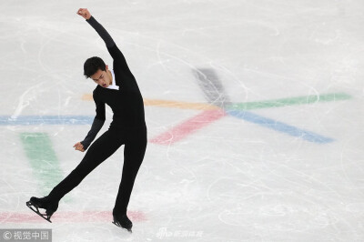 2018平昌冬奥会花样滑冰男子自由滑比赛，美籍华人陈巍展现王者风范