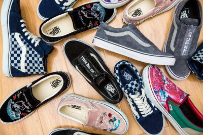 黑白极简。Vans X Peanuts联名系列。职业滑板系列。军事元素系列。