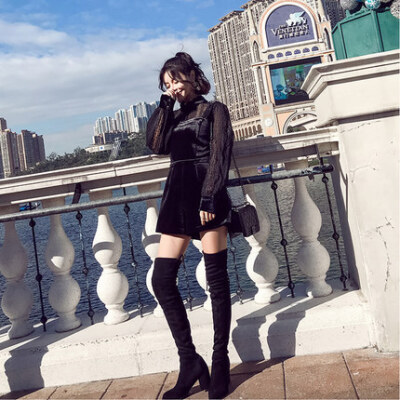 s.click.taobao.com/0zOCyTw
2018新款春装港味软妹洋气两件套裙子冬季女神范套装女冬装时尚潮
天猫正品