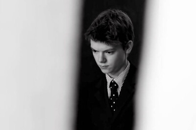 帅气桑总 Thomas Sangster 