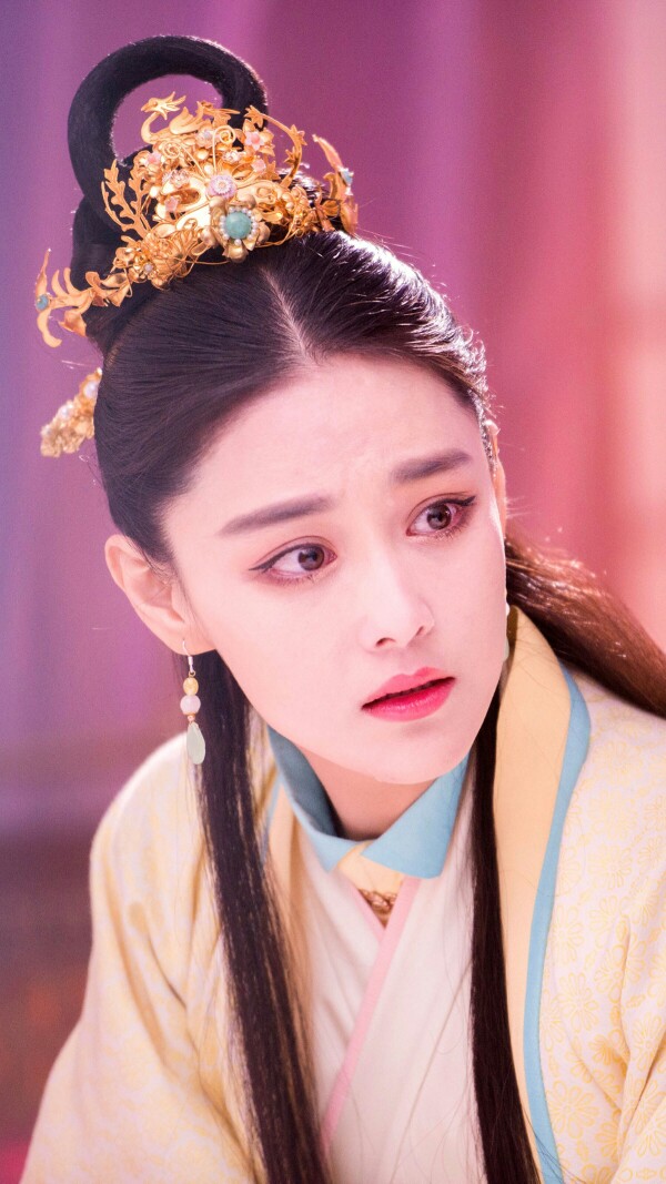 花谢花飞花满天谢千寻张馨予