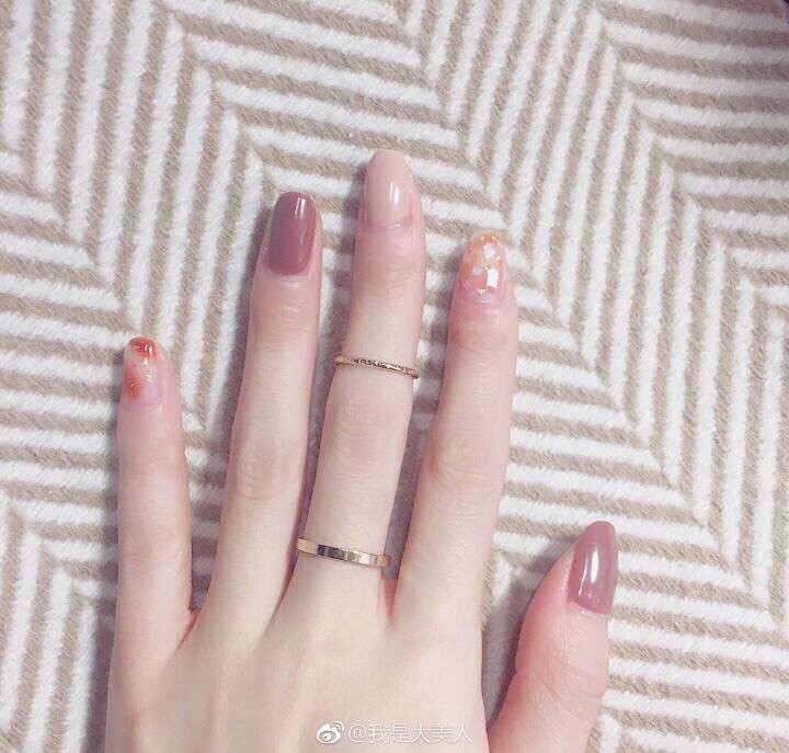 nail