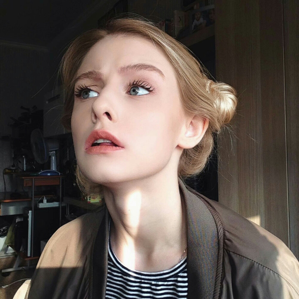 又酷又美又可爱的女生头像79