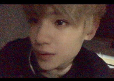 Justin 黄明昊 贾富贵