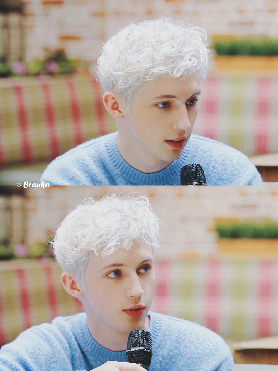 Troye Sivan 