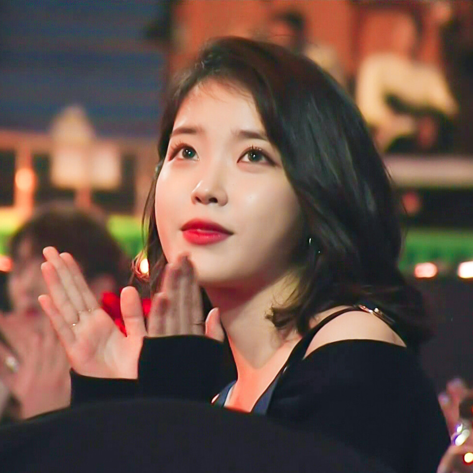 IU 李智恩 李智恩