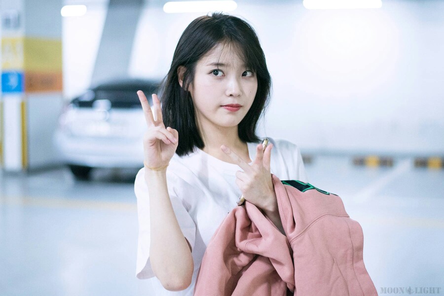 IU 李智恩 李知恩