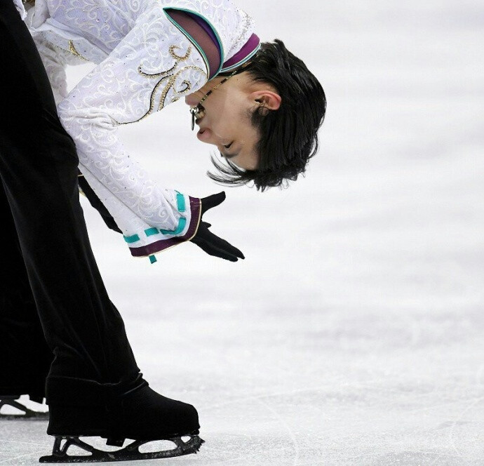 羽生结弦 | Yuzuru Hanyu
【2018平昌冬奥会 自由滑】
SEIMEI（选自《阴阳师》）
By梅林茂