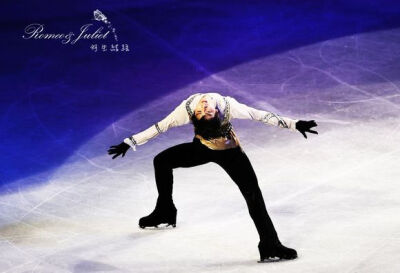 羽生结弦 | Yuzuru Hanyu
【2011-2012赛季 自由滑】
Kissing You（选自罗密欧与朱丽叶）
By Craig Armstrong
Escape（fromPlunkett+&+Macleane）
By Craig Armstrong