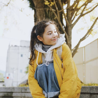 黄色系女生头像