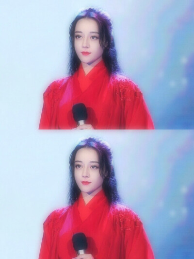 #三连拍壁纸#
#迪丽热巴#