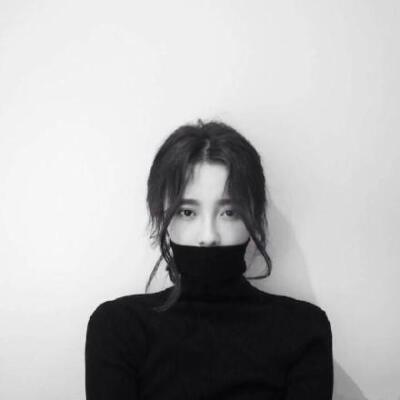 你的过去我来不及参与，你的未来我奉陪到底。
