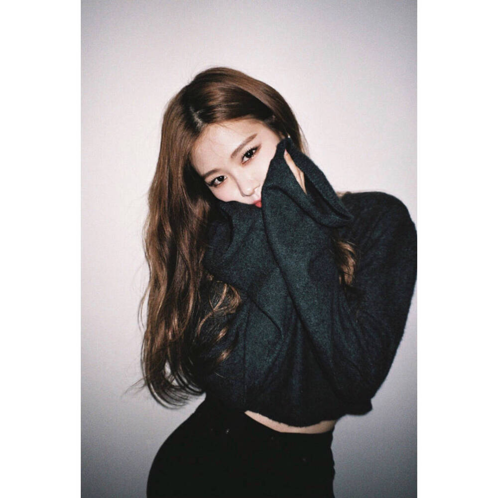 朴彩英（ROSÉ）