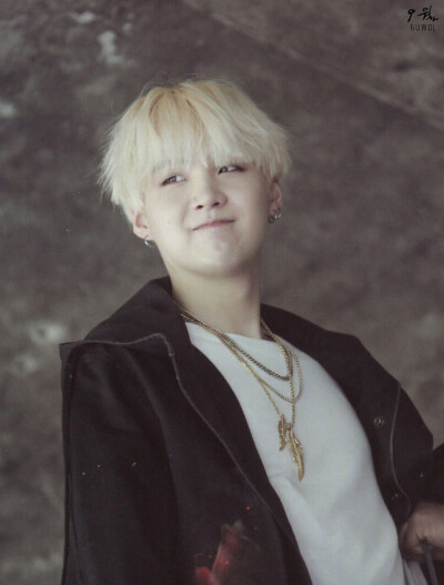 闵玧其ε٩(๑> ₃ <)۶ з闵suga
SWAG满满