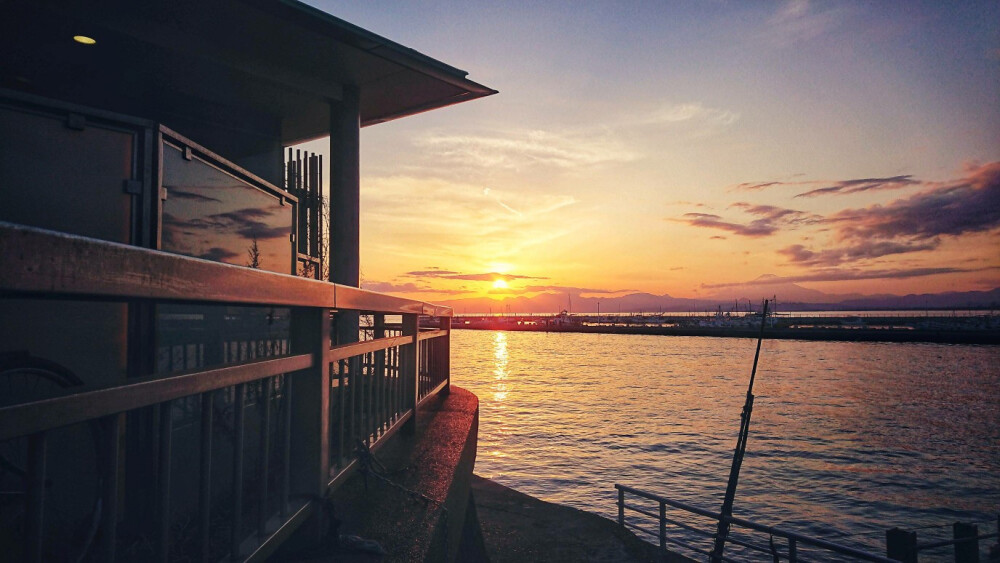 鹿鹿の
键盘 主页 壁纸 Minimalist Harajuku