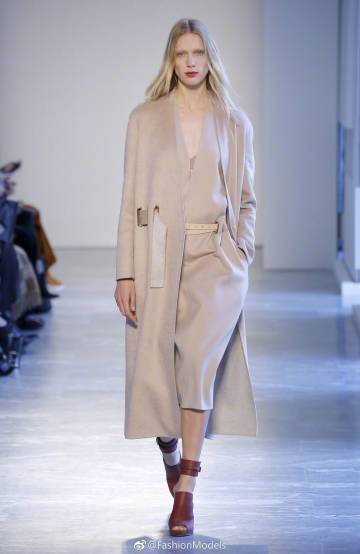 Agnona F/W 2018 | 优雅淡粉系