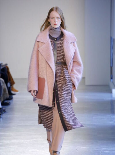 Agnona F/W 2018 | 优雅淡粉系