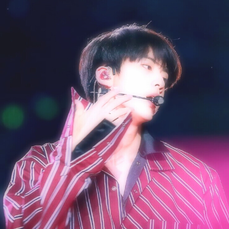 防弹少年团金硕珍男爱豆头像素质拿图喜欢收藏专辑bydeひつじer