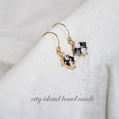 城市岛屿非黑即白黑白抽象方形锆石钢琴键高保色吊坠14K包金耳环