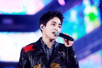 EXO 金珉锡 XIUMIN 秀珉
cr logo 