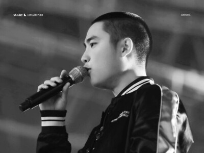EXO 都敬秀 D.O.
cr logo 