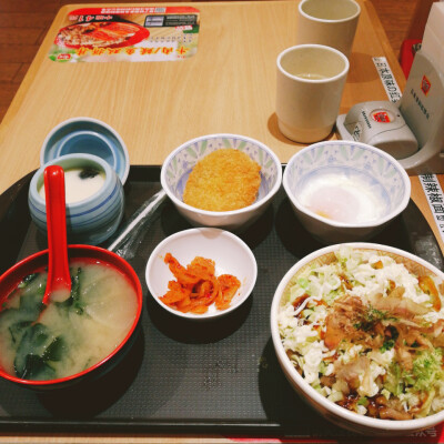 牛丼 大阪烧饭