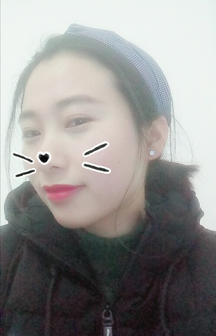 今天是发带女孩