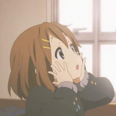 图源自网络侵删
动漫二次元女生头像