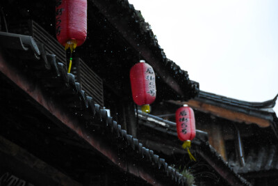 丽江 古城 雨景