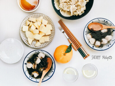 早～大口吃饺子
雷雨之后 站在阳台上 深呼吸 一股清甜～