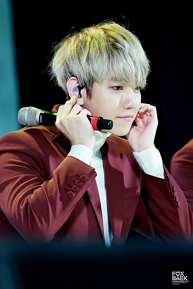 边伯贤151210/Vapp