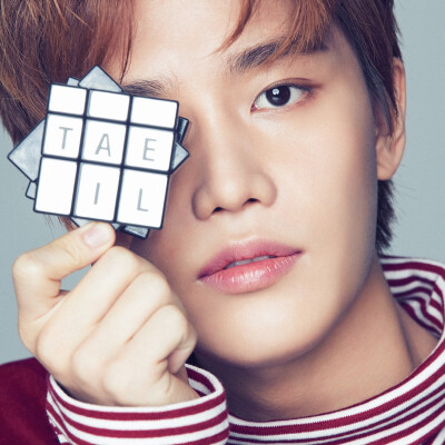 NCT 2018 Yearbook 文泰一 taeil