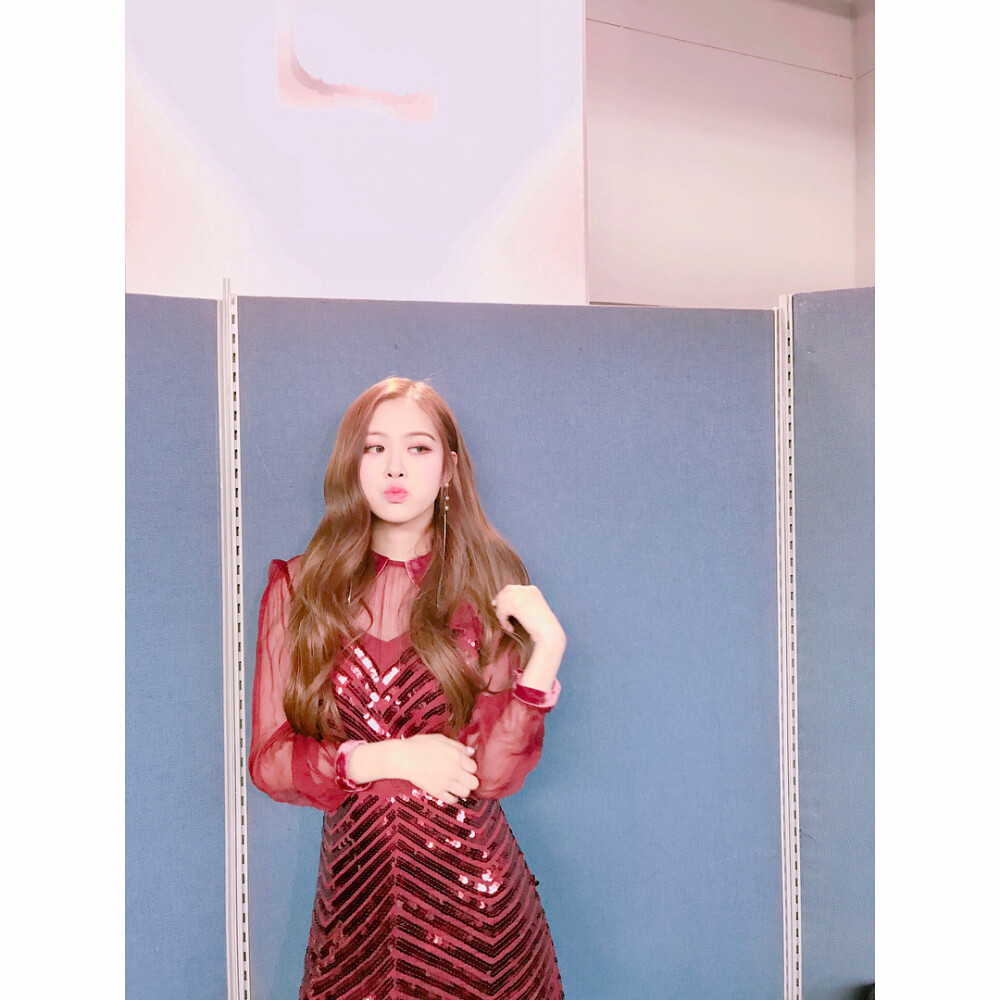 BLACKPINK 朴彩英 Rosé 