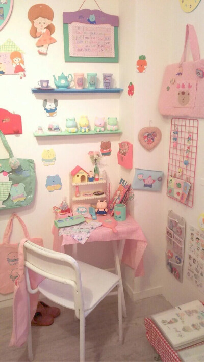 ✧⁺⸜(●˙▾˙●)⸝⁺✧
壁纸平铺锁屏素材~