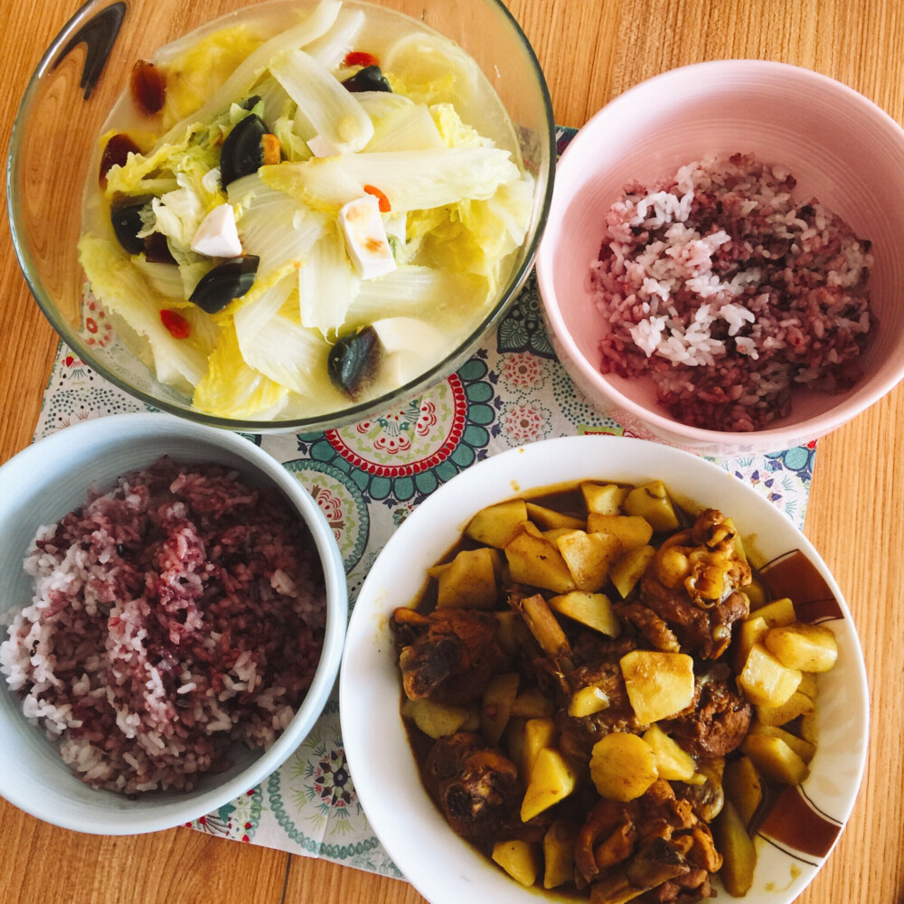 咖喱土豆炖鸡 上汤娃娃菜