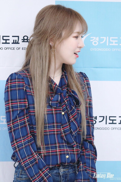 Red Velvet 孙胜完 Wendy
cr logo 