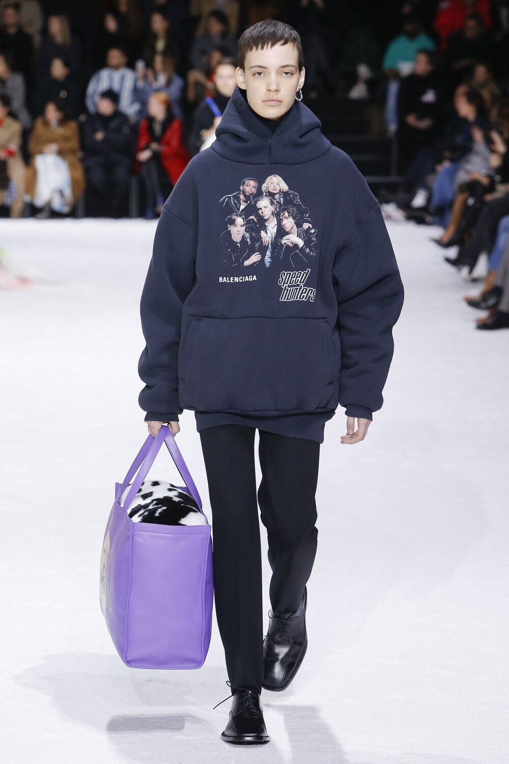 巴黎世家（Balenciaga）2018巴黎时装周秋冬高级成衣发布秀