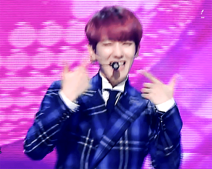 边伯贤 EXO打歌舞台 GIF 动图