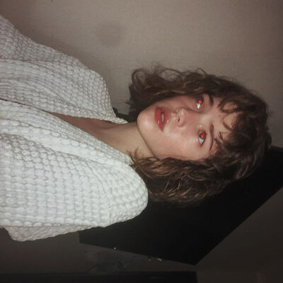 European+and+American+female+head+portrait

