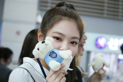 Jennie，CR.BLACKPINK吧