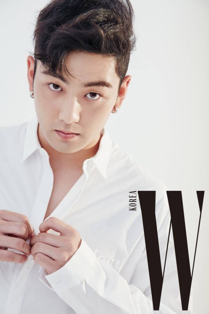 NU'EST_W(Wait)时期 杂志拍摄---?NU'EST由Aron、金钟炫、姜东昊、黄旼泫、崔珉起五人组成