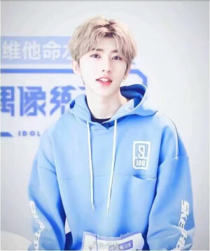 初恋蔡徐坤♡

可二转

抱图

谢谢收藏

BY·南相思
