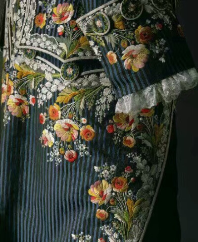 18世纪欧洲男士服饰上的手工刺绣 ​​​​。
