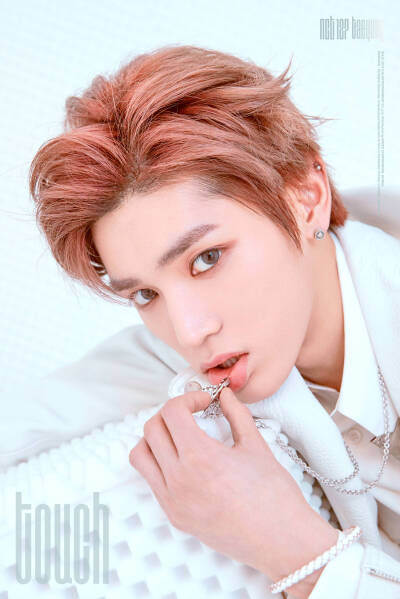NCT127 'TOUCH'
Music Video_ 2018.03.14
#NCT127_TOUCH# #TOUCH#
#NCT# #NCT2018# #NCT127#
#MARK# #道英# #悠太#
#泰容# #昀昀# #JOHNNY#
#泰一# #楷灿# #在玹# ​​​