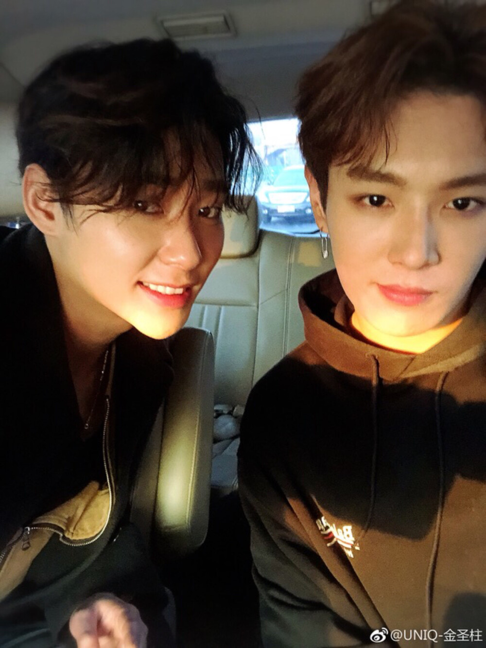 金圣柱李汶翰uniq赞评论更多