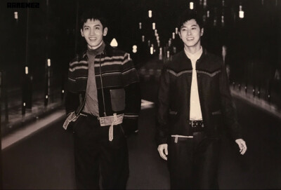 东方神起
TVXQ
Tohoshinki