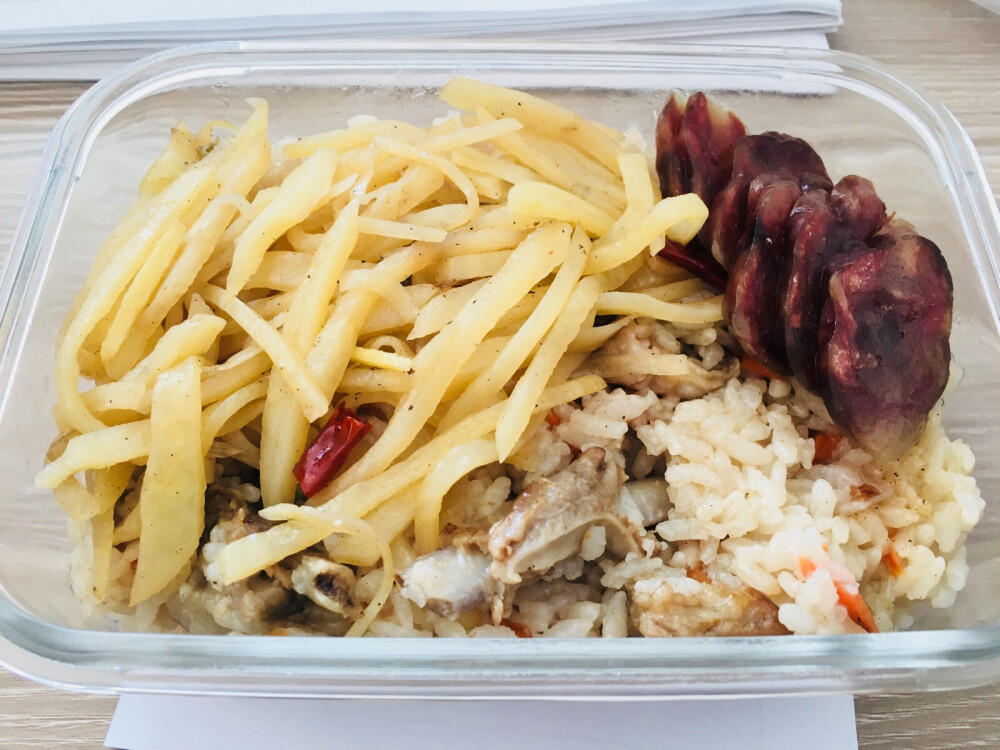 羊肉抓饭➕土豆丝➕香肠