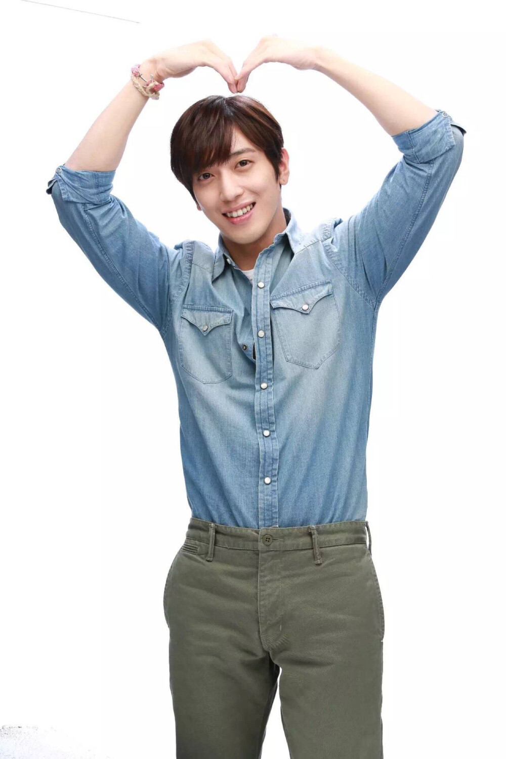 请多多支持郑容和！