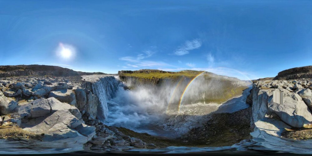 冰岛黛提瀑布
欧洲最壮观震撼的瀑布，电影《普罗米修斯》开头的取景地。 ​​​