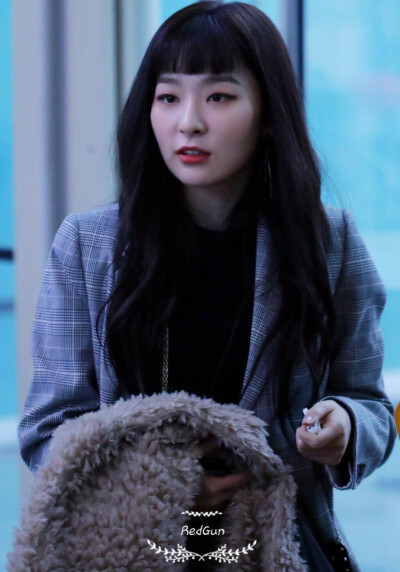 Red Velvet 姜涩琪 Seulgi
cr logo 